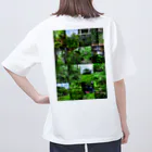 えぬびーしょっぷ【廃墟冷えて〼】の廃墟グリーン・グリーンズ オーバーサイズTシャツ