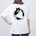 コチ(ボストンテリア)のバックプリント:ボストンテリア(地球モノクロ)[v2.8k] Oversized T-Shirt