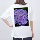 yurisacinの紫陽花（紫） オーバーサイズTシャツ