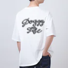 PUG ARTWORKS のわんちゃんコレクション 犬 Oversized T-Shirt