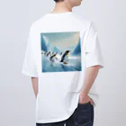 Toppogidaikonの競争するペンギン達 Oversized T-Shirt