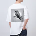 フクロウマーケットのフクロウのハネヤスメ オーバーサイズTシャツ