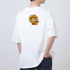 Mizのゆるハウスの向日葵になったライオン Oversized T-Shirt