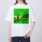 _o_0_0_o_のgirl singing on the beach オーバーサイズTシャツ