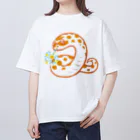 おにぎり屋のヘビ花火シシバナ（オレンジver） Oversized T-Shirt