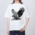 WILDBIRD GOODS SHOPのカンムリワシ・モノクロ オーバーサイズTシャツ