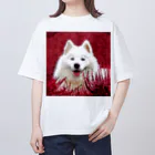 【CPPAS】Custom Pet Portrait Art Studioの 赤い畑の中のサモエドドッグ オーバーサイズTシャツ