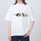 藤ねこりえ/ 𝙁𝙐𝙅𝙄𝙣𝙚𝙘𝙤𝙧𝙞𝙚の犬猫綱引き　チーム猫 Oversized T-Shirt