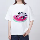 ねこまみれの白黒柄のネコとスイカ Oversized T-Shirt