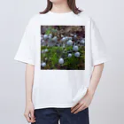 ミクロの不思議の国のキノコちゃん Oversized T-Shirt