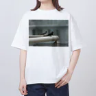 nokkccaのスワローズ - Swallows - Oversized T-Shirt