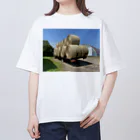 馬神商会の乾燥牧草ロール Oversized T-Shirt