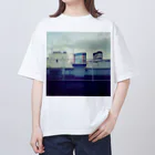 U-TAROの秋葉原のどこかのビルの屋上からの景色 Oversized T-Shirt