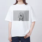 aluchaiのあくびのアルル Oversized T-Shirt