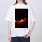 Shuchoのstrawberry photo　いちご Oversized T-Shirt