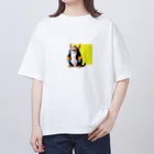 ソワソワのリスザル_きいろ オーバーサイズTシャツ