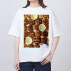 世界お菓子ばなしの月餅がいっぱい Oversized T-Shirt