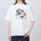 kou-kaのユーフォニアムを吹く猫（銀色） オーバーサイズTシャツ