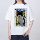 あしたのひまわりの目力たっぷりの白黒猫モンドちゃん オーバーサイズTシャツ