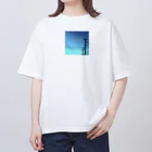 FrostySummitCreationsのUrban Skies Oversized T-Shirt