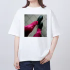 music_atのネキの足。 オーバーサイズTシャツ