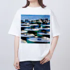 クリエイティブキャンパスマンの海への大冒険 Oversized T-Shirt