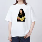 LAXUZ9のモナ・ミサ Oversized T-Shirt