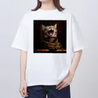 縞模様のまるで笑っているようなあくびする猫 オーバーサイズTシャツ