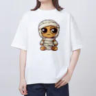 NeoNestのWrapped Wonders Halloween Collection: Mummy #04 オーバーサイズTシャツ