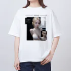 sounya sounyaの美女 図鑑（期待） Oversized T-Shirt