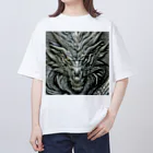 ５６アイテムズの銀龍 Oversized T-Shirt