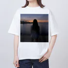 maguromagのクールガール Oversized T-Shirt