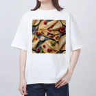 Dancing Sweets のダンシングクレープ Oversized T-Shirt