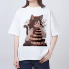 シロクマペンギンのネコちゃんとチョコレートケーキ Oversized T-Shirt