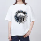 紅藤コミミズクのトリックアート「都会」 Oversized T-Shirt