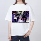 人類と宇宙の心霊写真（うさぎ降臨） Oversized T-Shirt