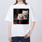 恥ずかしがり屋のねこショップのい Oversized T-Shirt