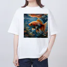 アートフル・メッセンジャーの金運招福金魚様 Oversized T-Shirt