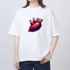 さつまいもスタジオのさつまいもと３匹のこぶた Oversized T-Shirt