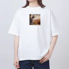 me-tooの遠くを見つめる愛犬 Oversized T-Shirt