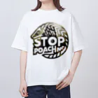 STOP POACHNGのSTOP POACHNG（シルバーバックゴリラ） Oversized T-Shirt