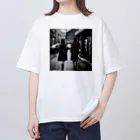 AI美女の館のスタイリッシュな女性達NO.10 オーバーサイズTシャツ