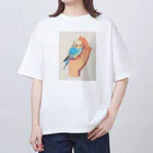 AQUAMETAVERSEの手のひらでおしゃべりセキセイインコの　BLUE PLUM  691 Oversized T-Shirt