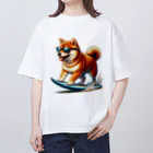 柴犬に囲まれたいのサーフィンするかわいい柴犬の子犬 Oversized T-Shirt