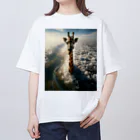 雑貨「キリン堂」のきりん３１ Oversized T-Shirt