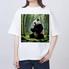 アミュペンの笹食べるパンダ オーバーサイズTシャツ