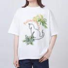 Kiriko-Originalの花を見つめる猫 オーバーサイズTシャツ