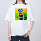 犬好きのしましまの水彩画の犬 花畑のシュナウザーのイラスト オーバーサイズTシャツ