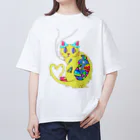 笑う動物の穹 Oversized T-Shirt