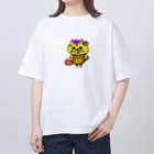 なんかクセになる販売店『あきょん』の大阪のオバトラちゃん Oversized T-Shirt